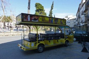 Autobús turístico de Baeza