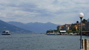 Los barcos y transbordadoress son la forma más pintoresca de recorrer el Lago de Como
