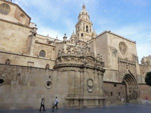 Puerta de los Apóstoles y Capilla de Junterones de la Catedral de Murcia