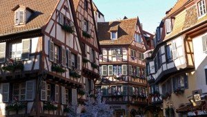 Edificios tradicionales de Colmar de estilo gótico alemán