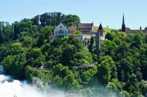 Desde el Castillo de Laufen se accede a los mejores miradores de las Cataratas del Rin