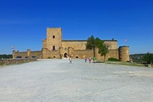 Castillo de Pedraza, oficialmente llamado Castillo Museo Ignacio Zuloaga