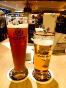 Cervezas de Múnich de la marca Paulaner