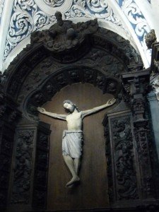 Talla de Cristo en la Ermita de San Saturio en Soria
