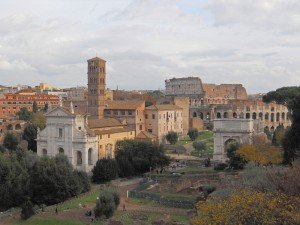 Foro Romano centro de la vida civil en la Antigua Roma