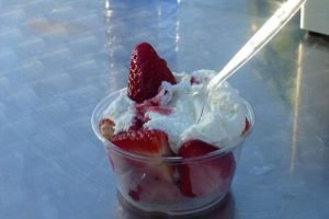Fresas con nata, un clásico de la gastronomía de Aranjuez