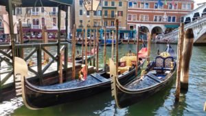 Góndolas, la forma más pintoresca de moverse por Venecia