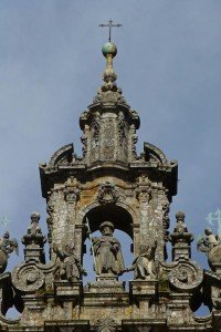 Hornacina con la imagen del Apóstol Santiago en la Catedral de Santiago de Compostela