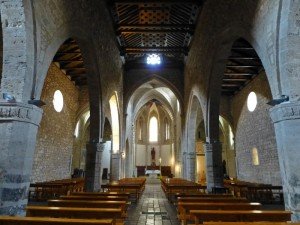 Interior de la Iglesia de Santiago Apóstol