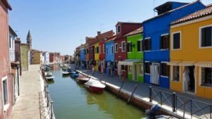 Burano, la isla más colorida de la Laguna de Venecia