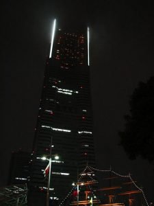 Vista nocturna Landmark Tower