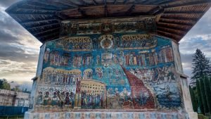 Detalle de las pinturas murales de los monasterios