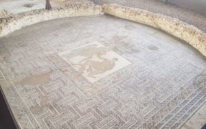 Mosaico de Briseida y Aquiles en la Casa de Materno