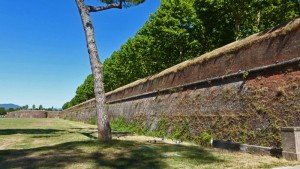 Muralla de Lucca, una obra maestra de la fortificación urbana del Renacimiento
