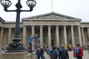 Entrada al Museo Británico en Londres