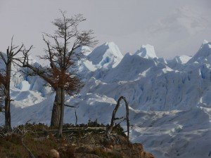 Montañas andinas en el Parque Nacional Los Glaciares de Argentina