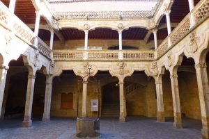 Patio Central de la Casa de las Conchas de Salamanca