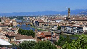 Florencia lleva extendiéndose junto al río Arno desde el Imperio Romano, historia de Florencia