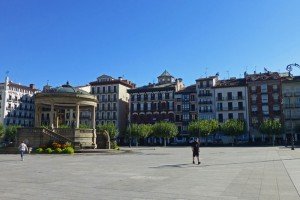 Plaza del Castillo, la más emblemática y visitada de Pamplona, qué ver y hacer en Pamplona
