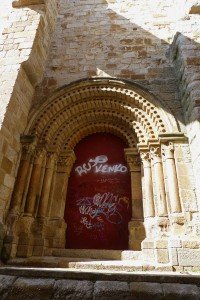 Portada románica de la Iglesia de San Ildefonso, ruta del románico de Zamora