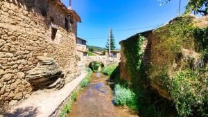 Qué ver en Tobera, el pueblo de las mil cascadas de Burgos