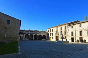 Patio de acceso al Monasterio de Las Huelgas de Burgos