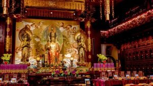 Interior del Templo de la Reliquia del Diente de Buda