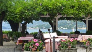 Restaurante a orillas del Lago de Como