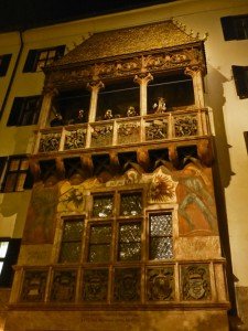 Tejado Dorado de Innsbruck de noche