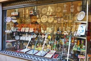 Tienda de recuerdos y souvenirs en Salamanca