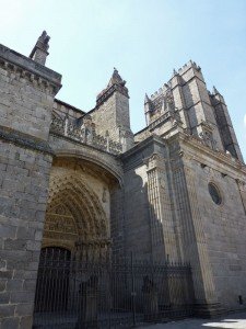 Portada lateral de la Catedral de Ávila