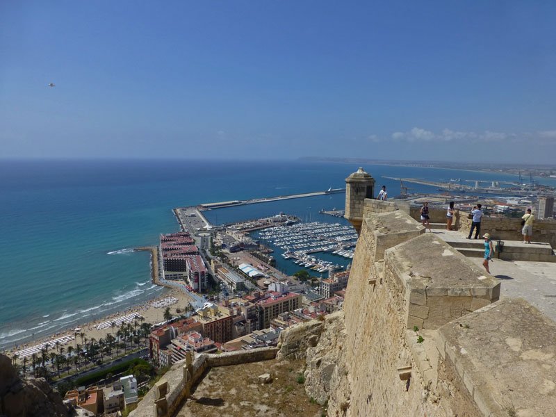 Vistas de Alicante desde el Castillo de Santa Bárbara, historia de Alicante