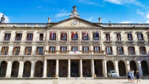 Ayuntamiento de Vitoria, construido durante la modernización de la ciudad