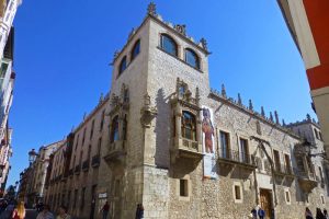Casa del Cordón o Palacio de los Condestables, un palacio cargado de historia Casa del Cordón o Palacio de los Condestables, un palacio cargado de historia