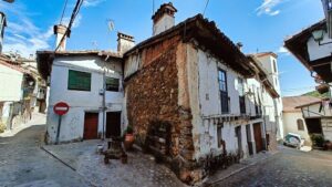 Rincones del casco histórico de Guisando