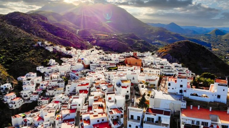 Guía de turismo con todo lo que hay que ver, hacer y visitar en Mojácar, Almería