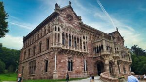 Palacio de Sobrellano, construido por el primer marqués de Comillas