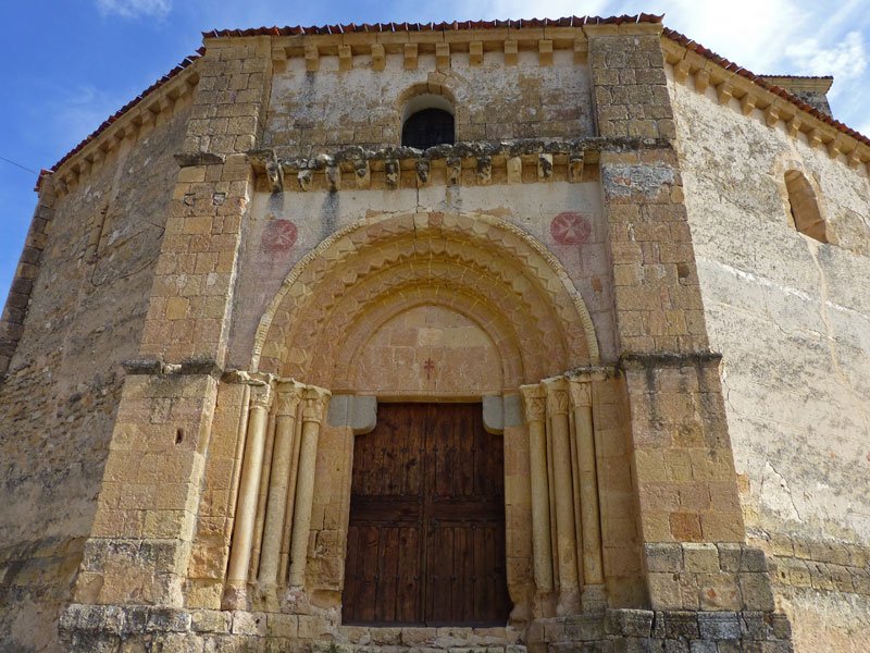 Detalle de la portada de la Iglesia de la Vera Cruz de Segovia