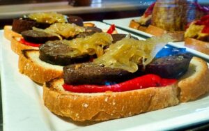 Salir de tapas en Salamanca, una de las costumbres más arraigadas de la ciudad