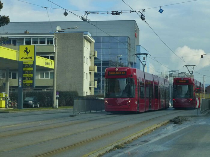 El tranvía es uno de los medios de transporte más utilizados para moverse por Innsbruck