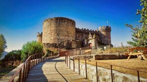 Castillo de los Duques de Alburquerque en Mombeltrán