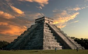 Chichén Itza, una de las más famosas zonas arqueológicas de Cancún